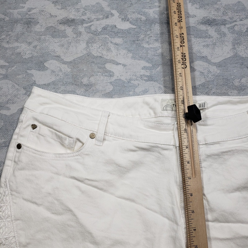 Torrid Shorts Womens 22 White Lace Trim High Rise Stretch Raw Hem - Picture 9 of 13